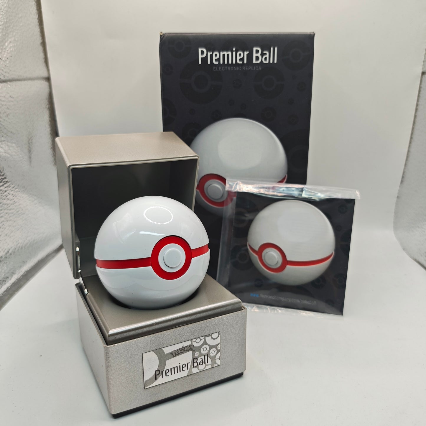 Pokémon Premier Ball Electronic Replica di The Wand Company