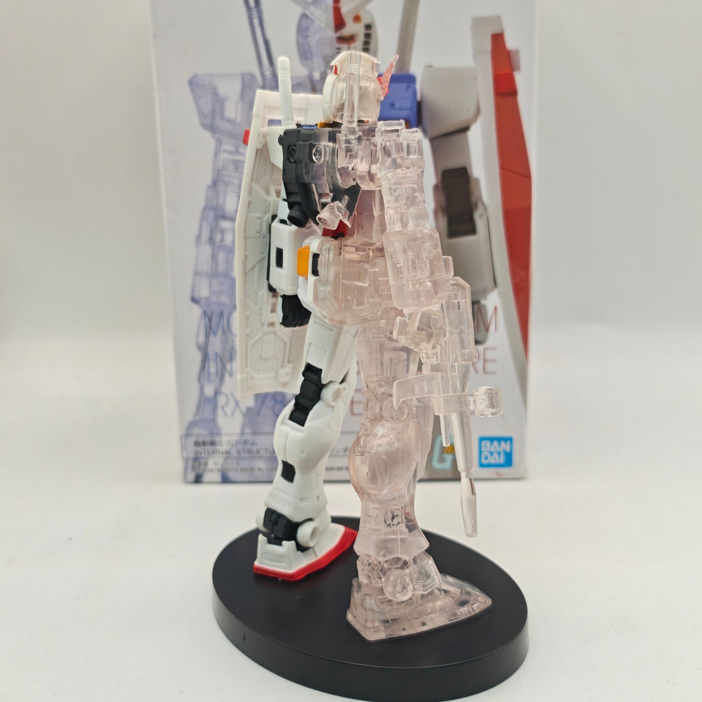 Mobile Suit Gundam INTERNAL STRUCTURE RX-78-2 Gundam WEAPON ver. Figure